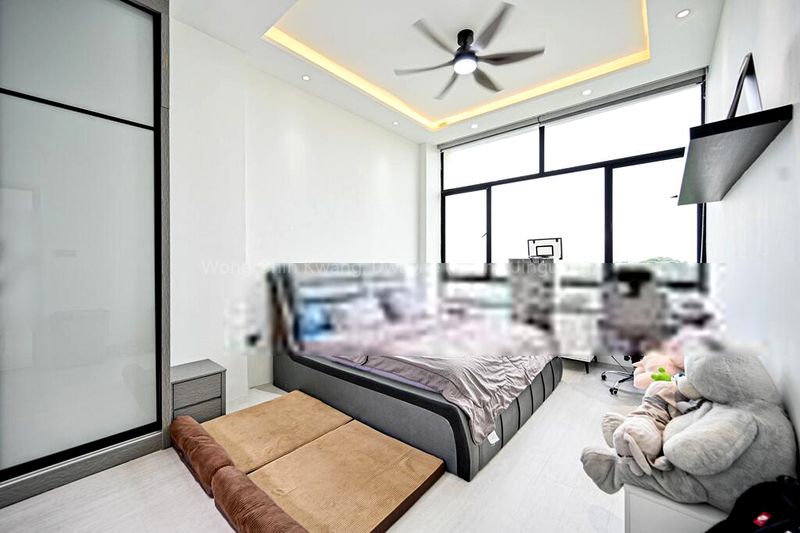 7 Bed Apartment (Condo) for Sale in  Avon Park - Image 4